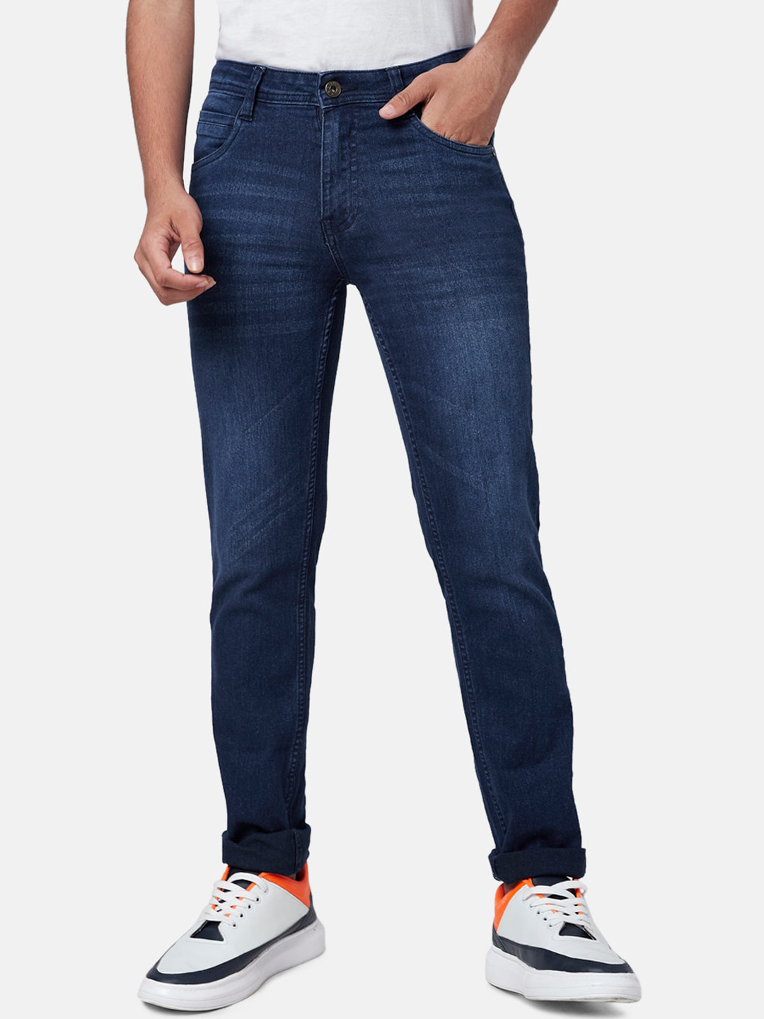 

Coolsters by Pantaloons Boys Blue Tapered Fit Light Fade Jeans