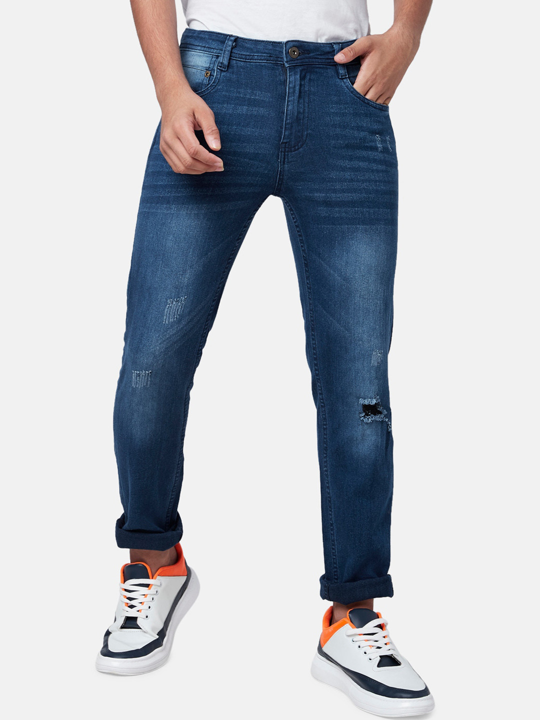 

Coolsters by Pantaloons Boys Blue Tapered Fit Mildly Distressed Light Fade Jeans