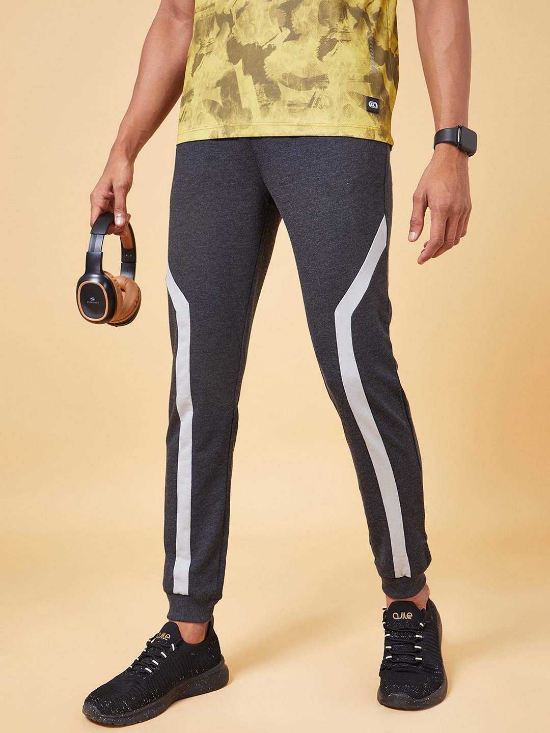 

Ajile by Pantaloons Men Grey Melange Solid Slim-Fit Joggers
