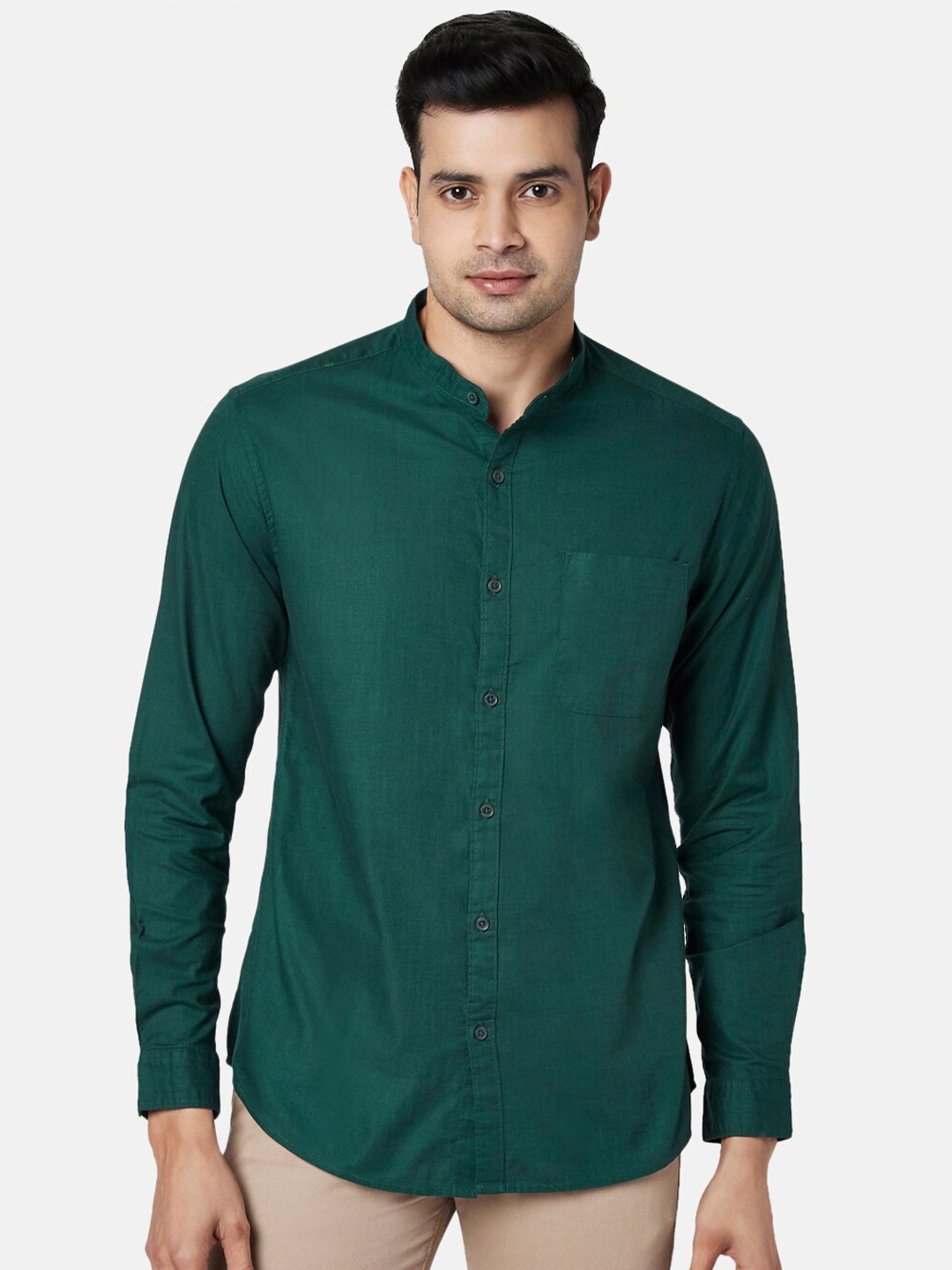 

BYFORD by Pantaloons Men Green Solid Cotton Slim Fit Casual Shirt