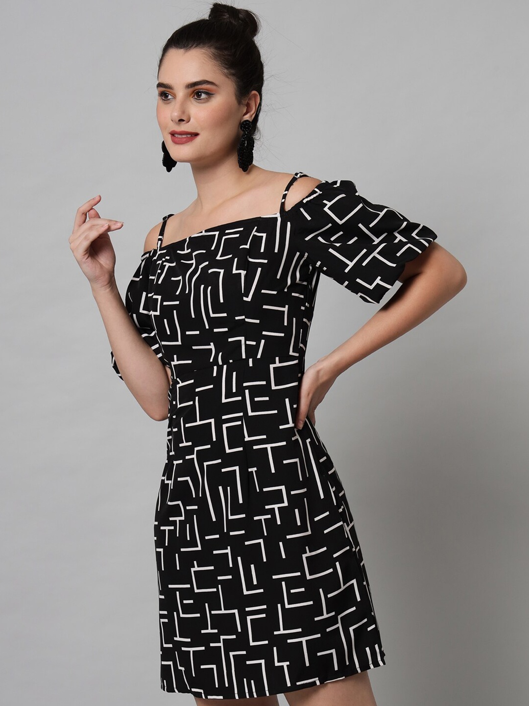 

emeros Women Black & White Off-Shoulder Crepe A-Line Dress