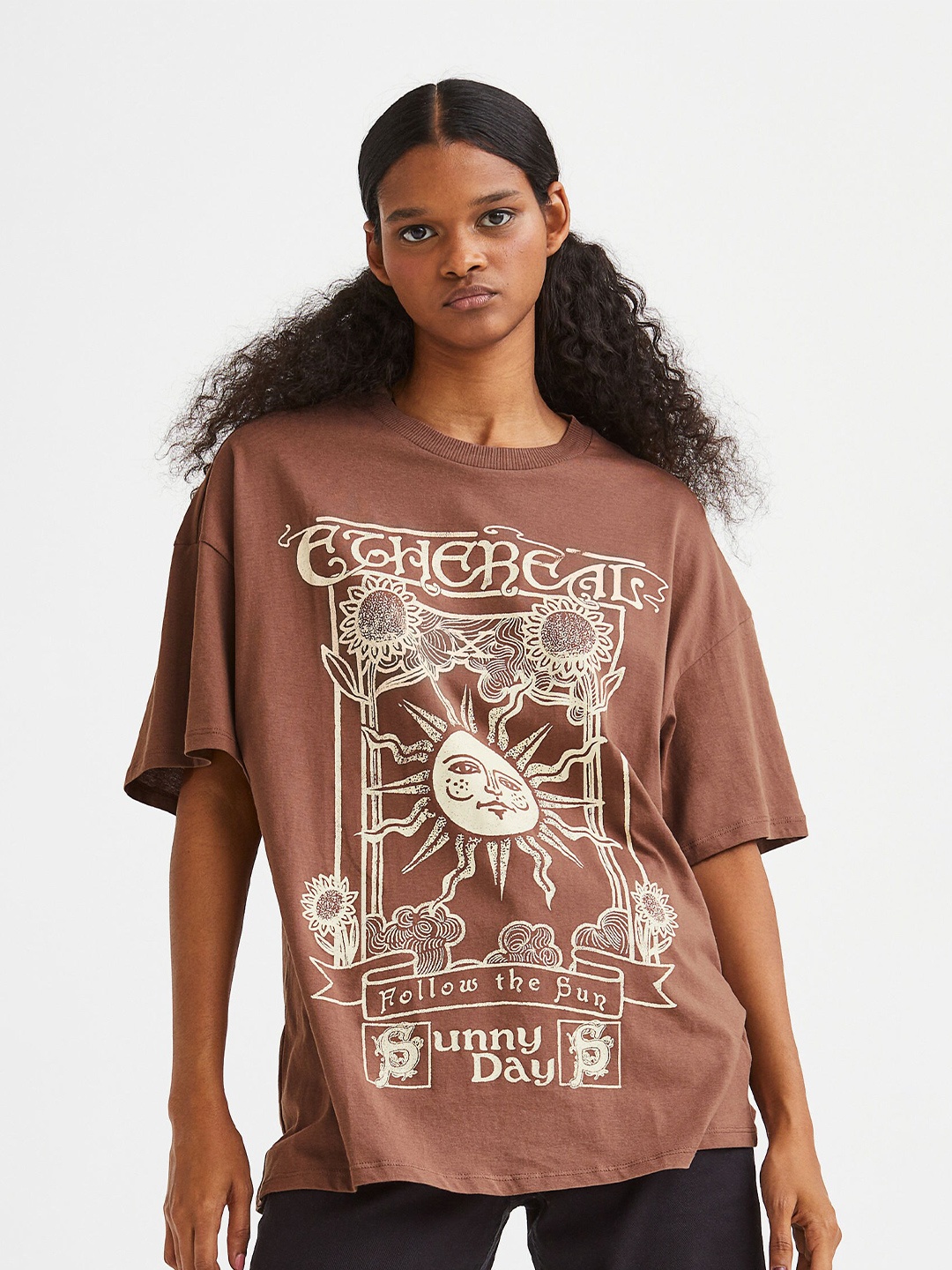 

H&M Women Oversized printed T-Shirt, Brown