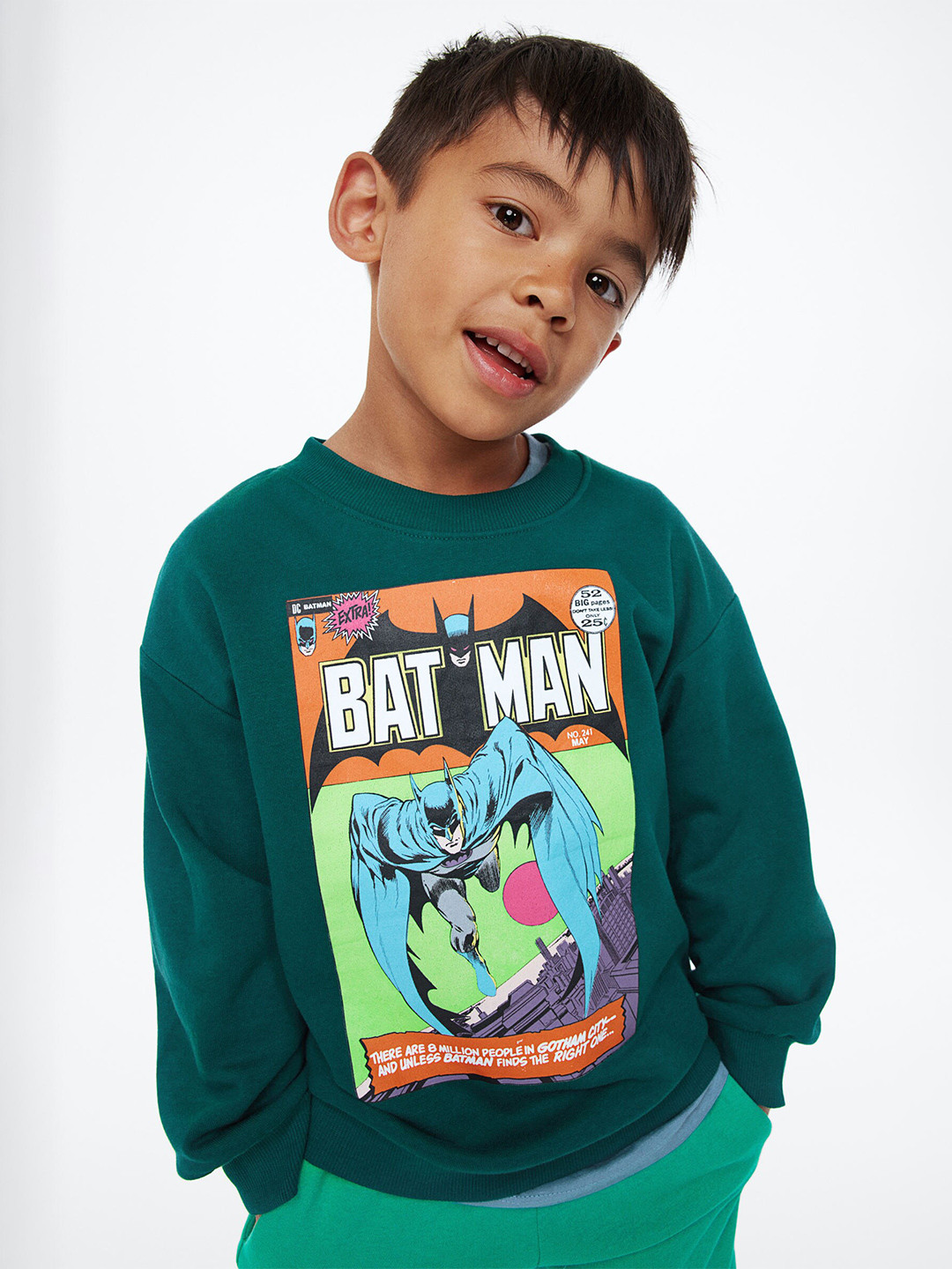 

H&M Boys Green Printed Sweatshirt