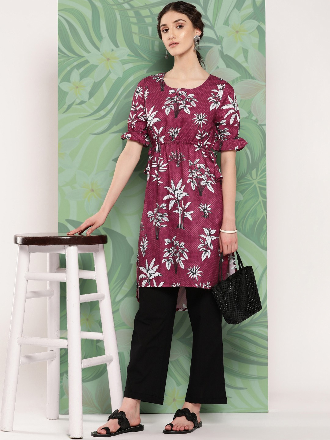 

Sangria Floral Printed High-Low Hem Straight Kurta, Purple