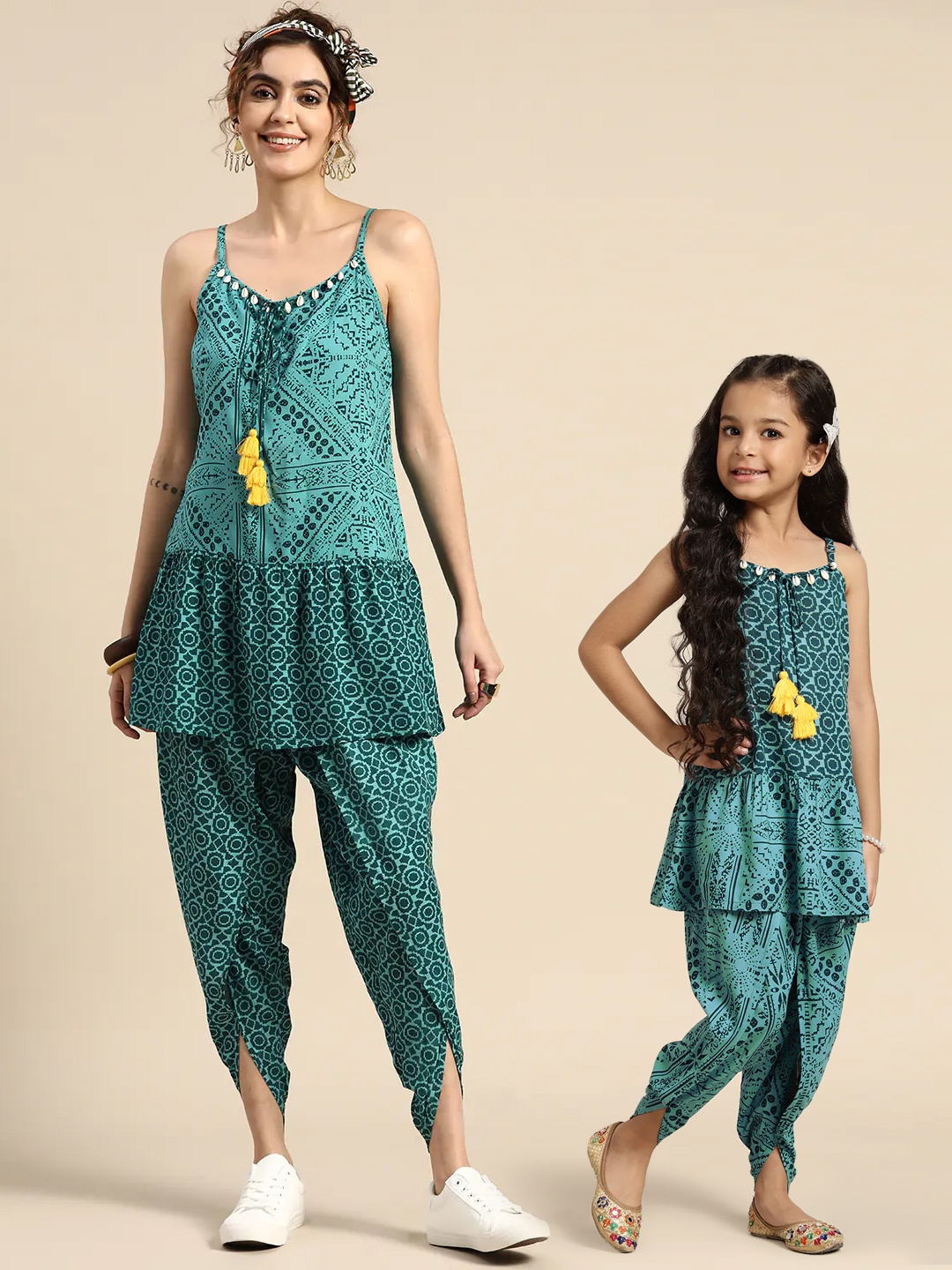 

Sangria Printed Shoulder Straps A-Line Kurti with Dhoti Pants, Teal