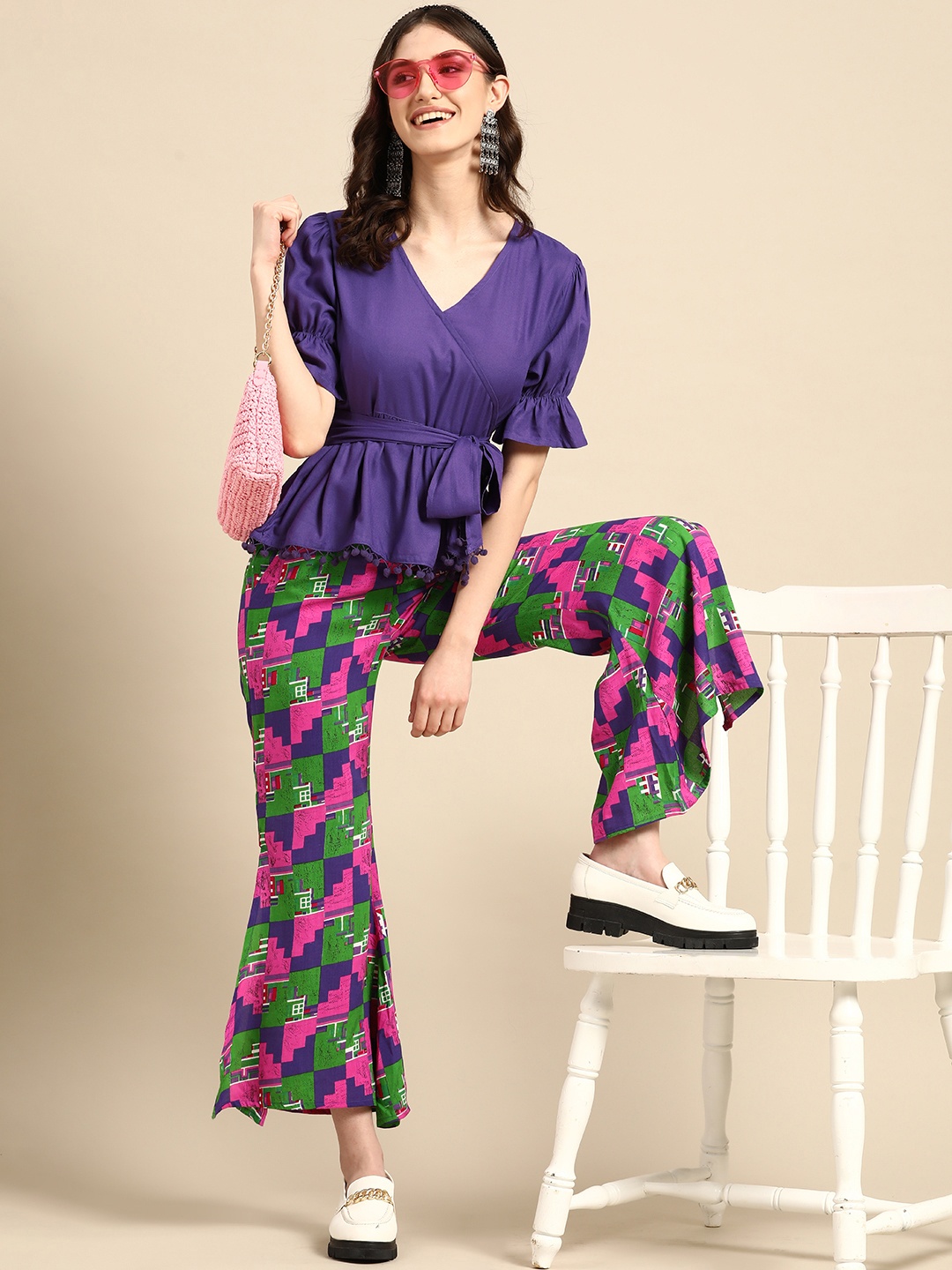 

Sangria Women Solid Wrap Co-Ords, Violet
