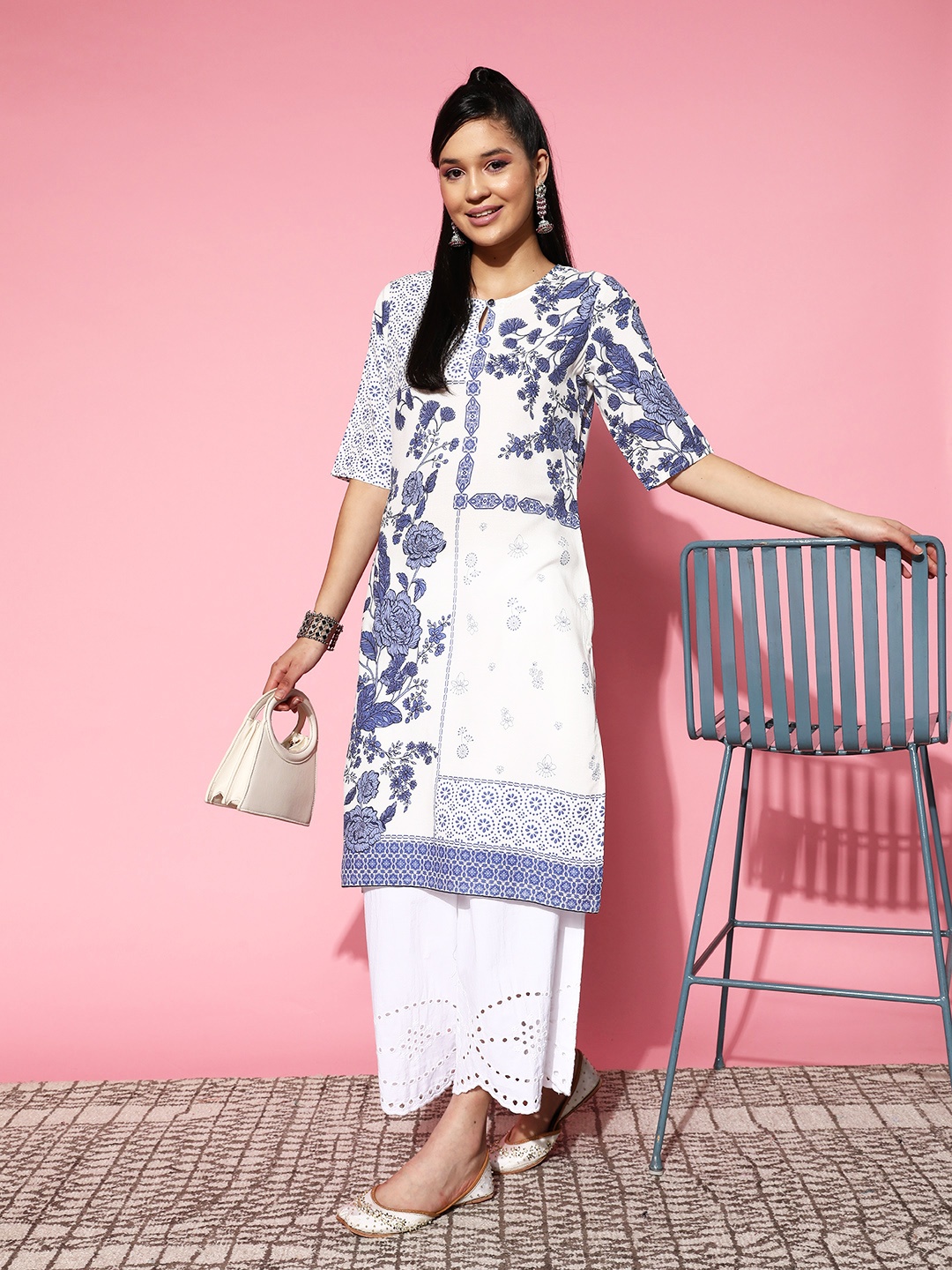 

Sangria Women Floral Printed Keyhole Neck Floral Kurta, White