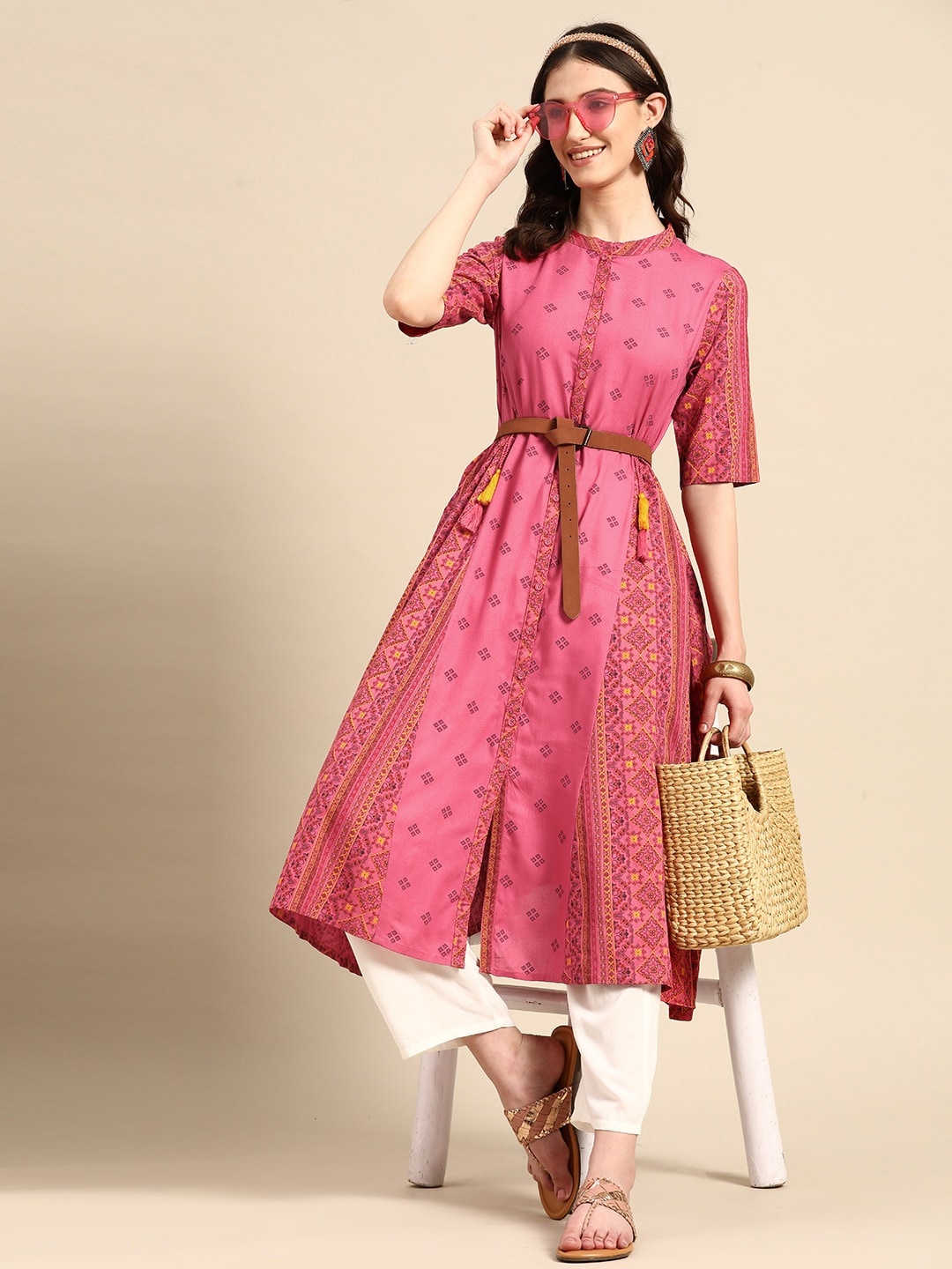 

Sangria Ethnic Motifs Print Kurta, Pink