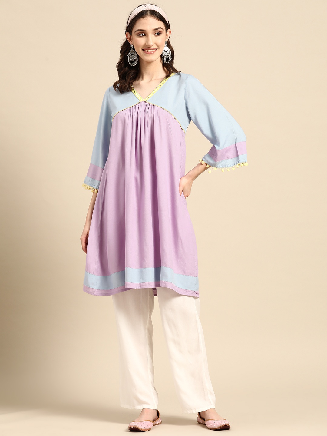 

Sangria Colourblocked Mirror Work & Pom-Pom Detailed A-Line Kurta, Lavender