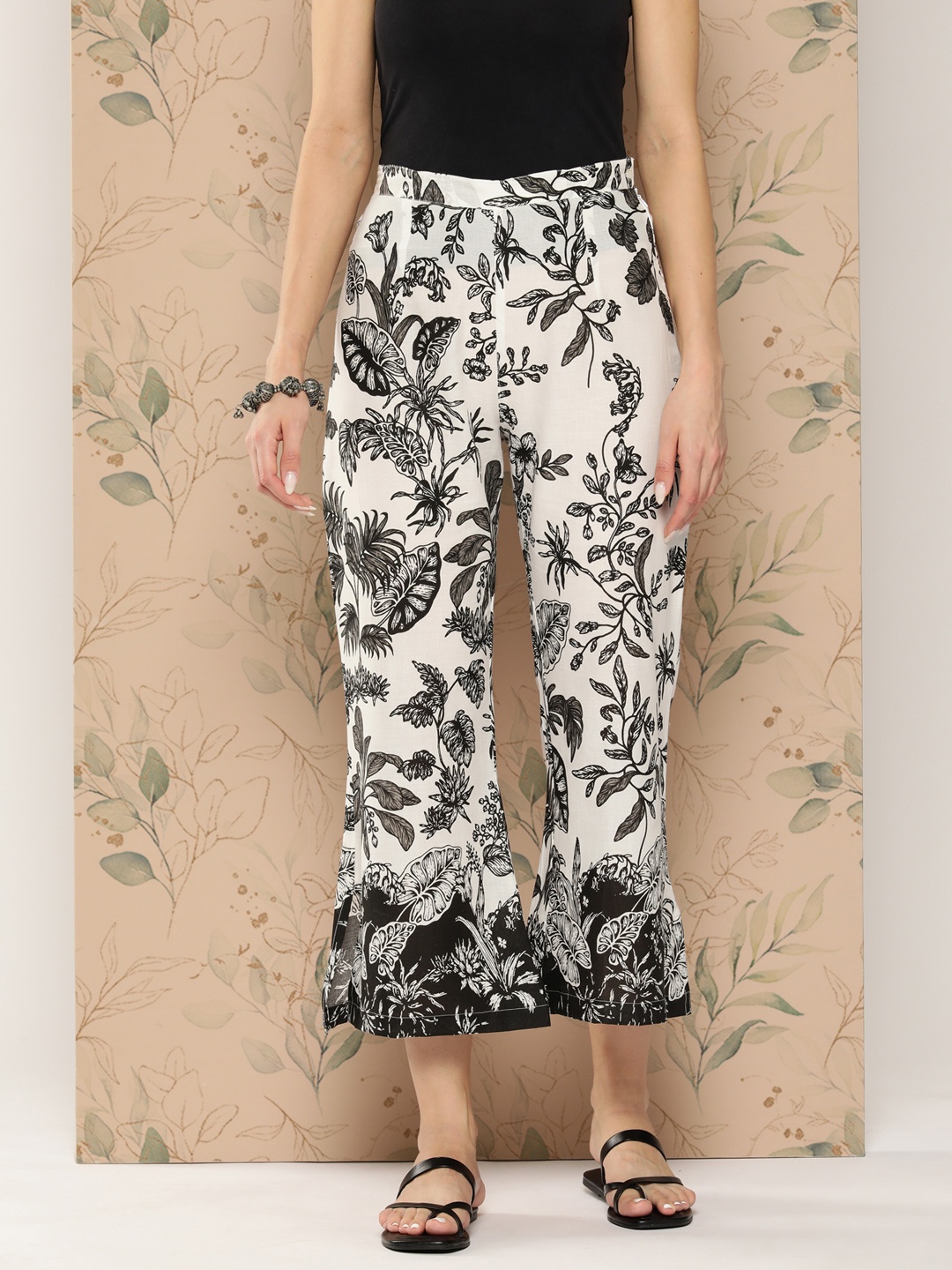 

Sangria Women Floral Printed Pure Cotton Flared Trousers, White