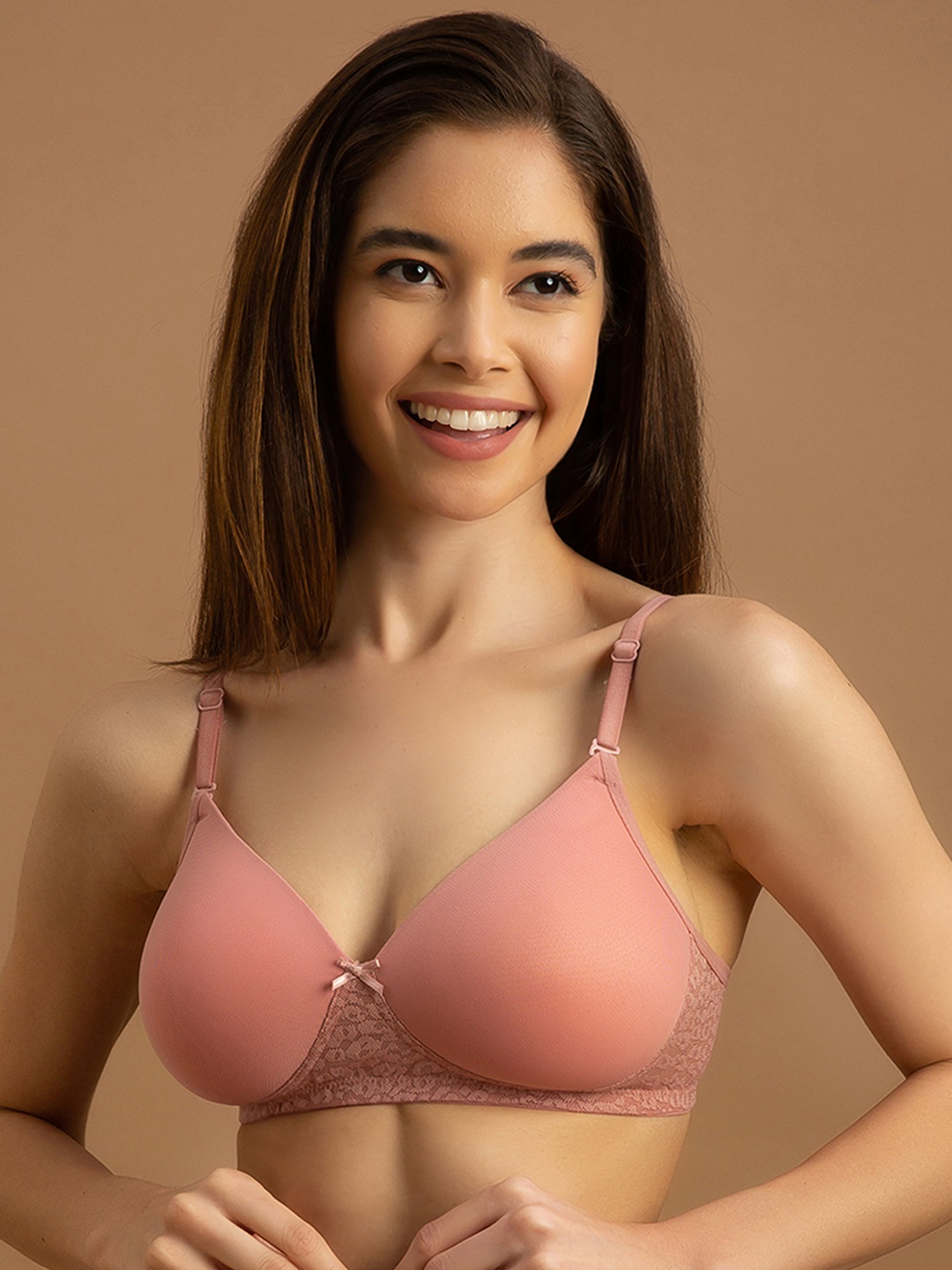 

Clovia Pink Bra Lightly Padded