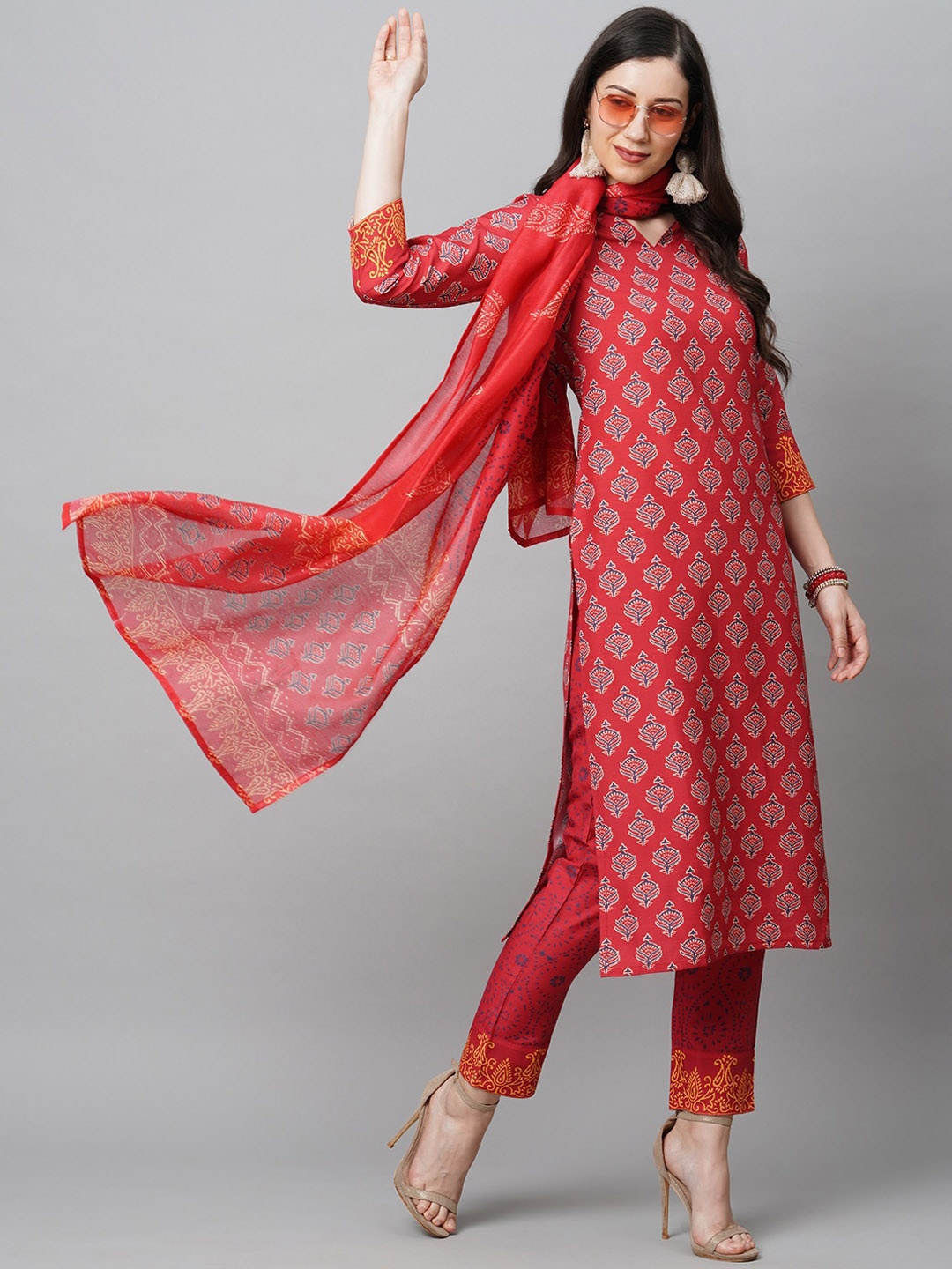 

KALINI Women Ethnic Motifs Printed Kurta with Trousers & With Dupatta, Red