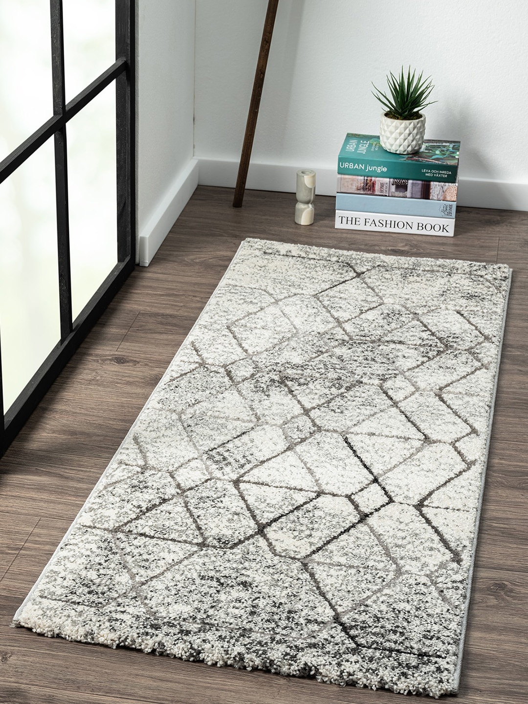 

OBSESSIONS Grey & Black Geometric Anti-static Floor Runner