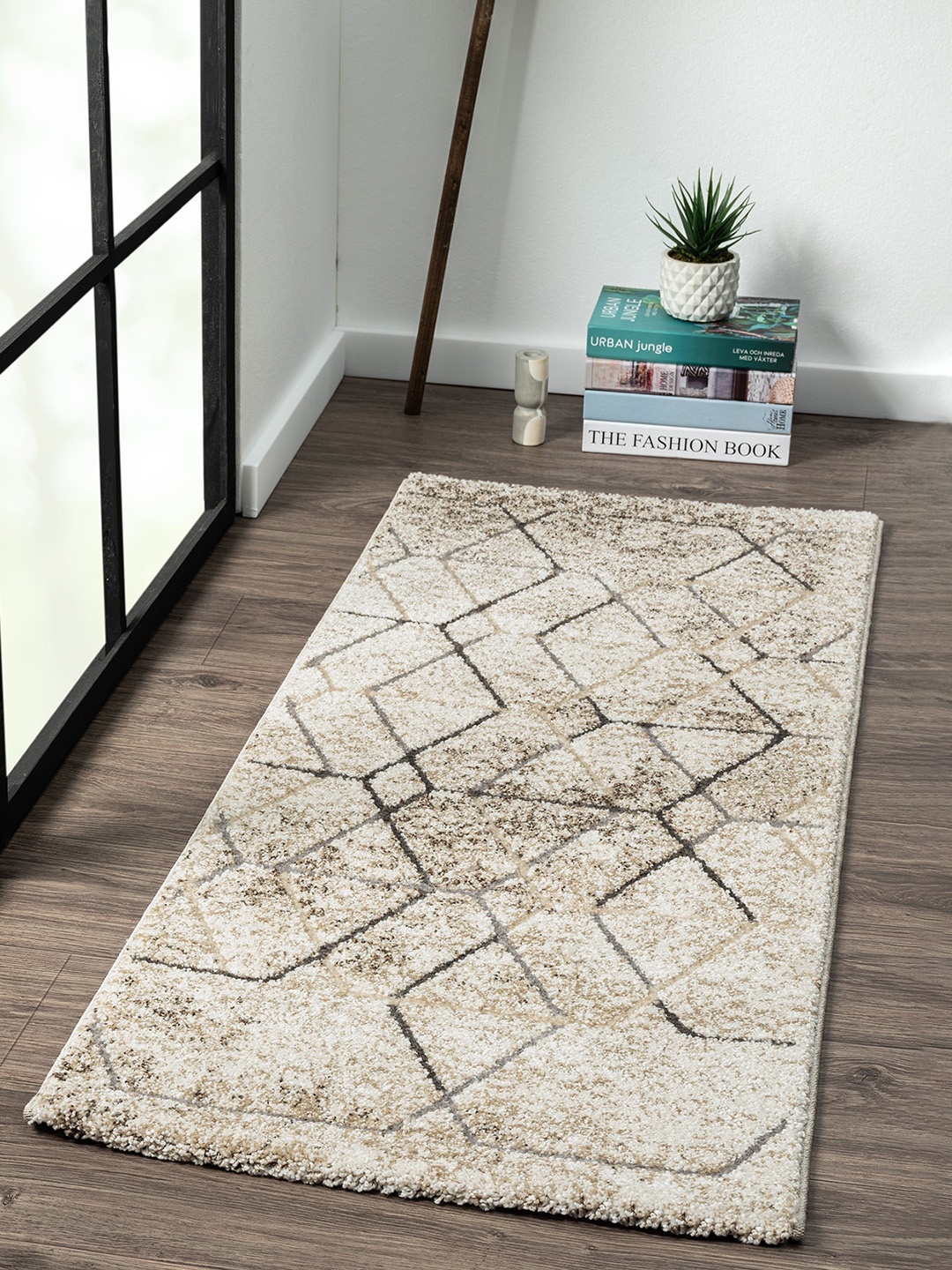 

OBSESSIONS Beige Geometric Floor Runners