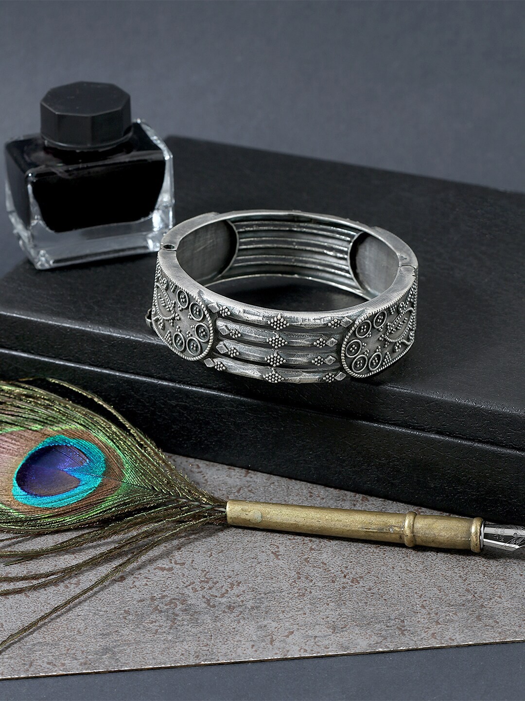 

AccessHer Oxidized Silver-Plated Textured Kada Bangle