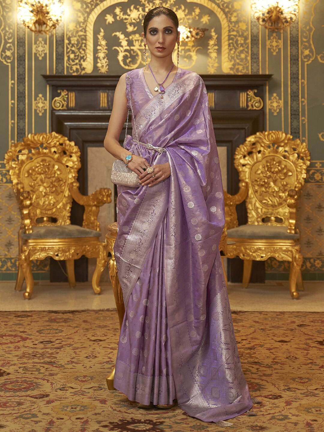 

Mitera Lavender & Gold-Toned Ethnic Motifs Zari Silk Blend Banarasi Saree