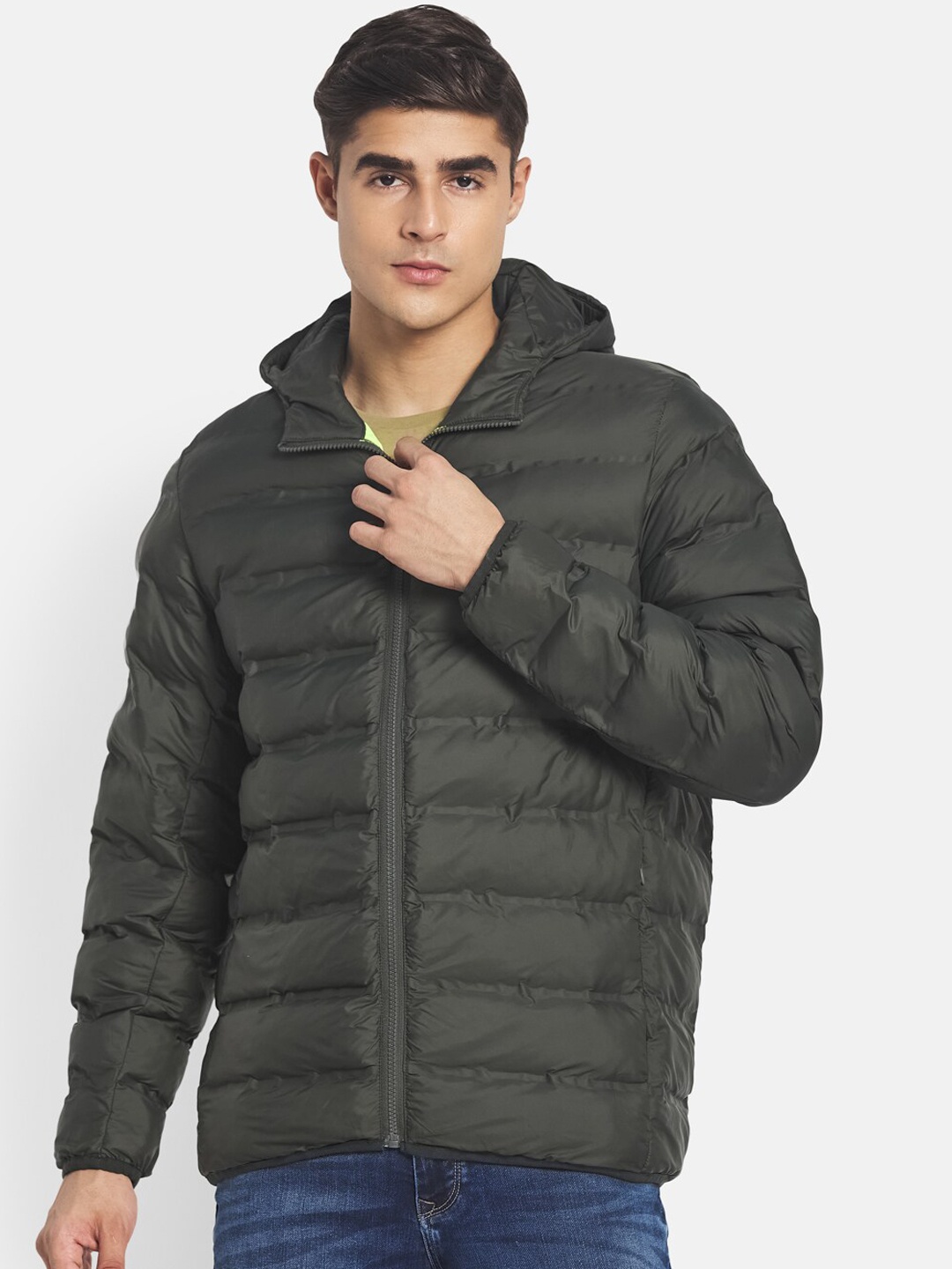 

METTLE Men Olive Green Puffer Hooded Jacket