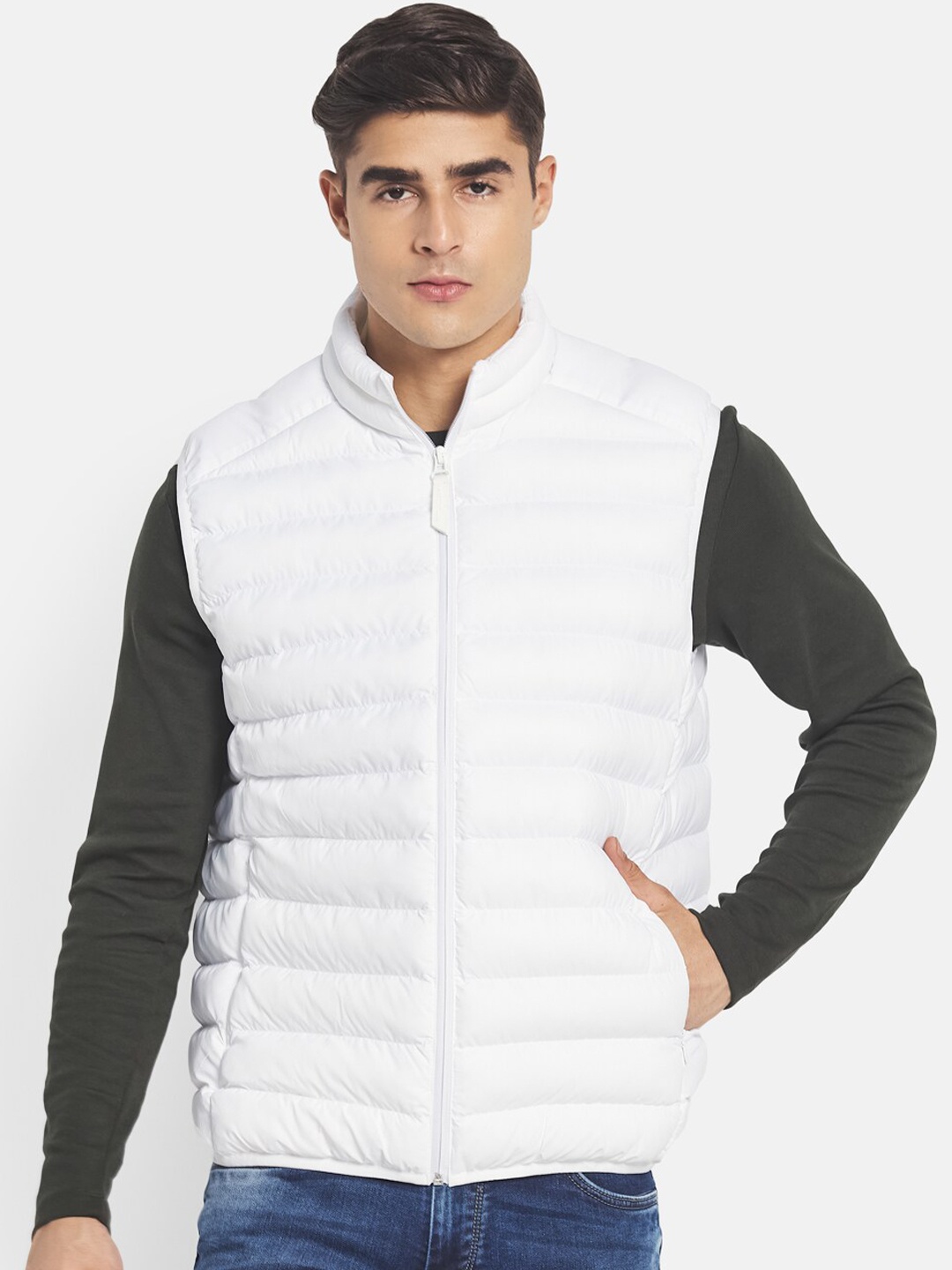 

METTLE Men White Solid Puffer Jacket