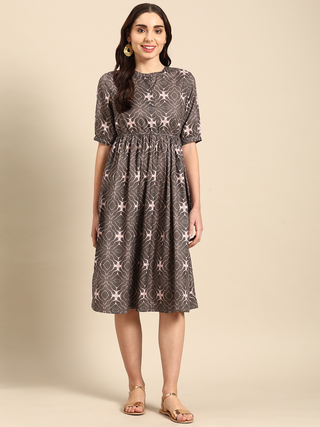 

Sangria Abstract Printed A-line Dress, Grey