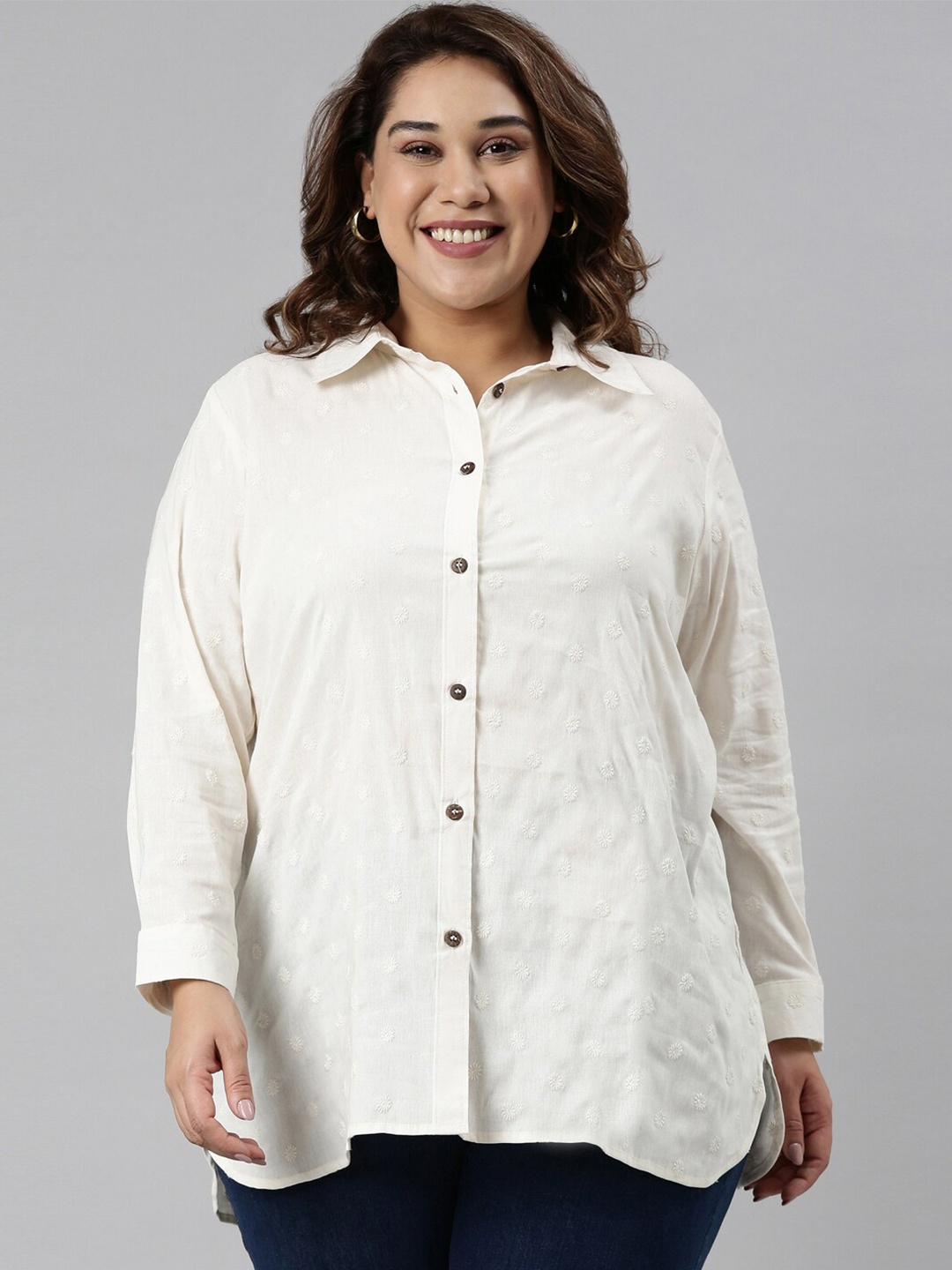 

The Pink Moon Women Plus Size Off White Embroidered Cotton Shirt