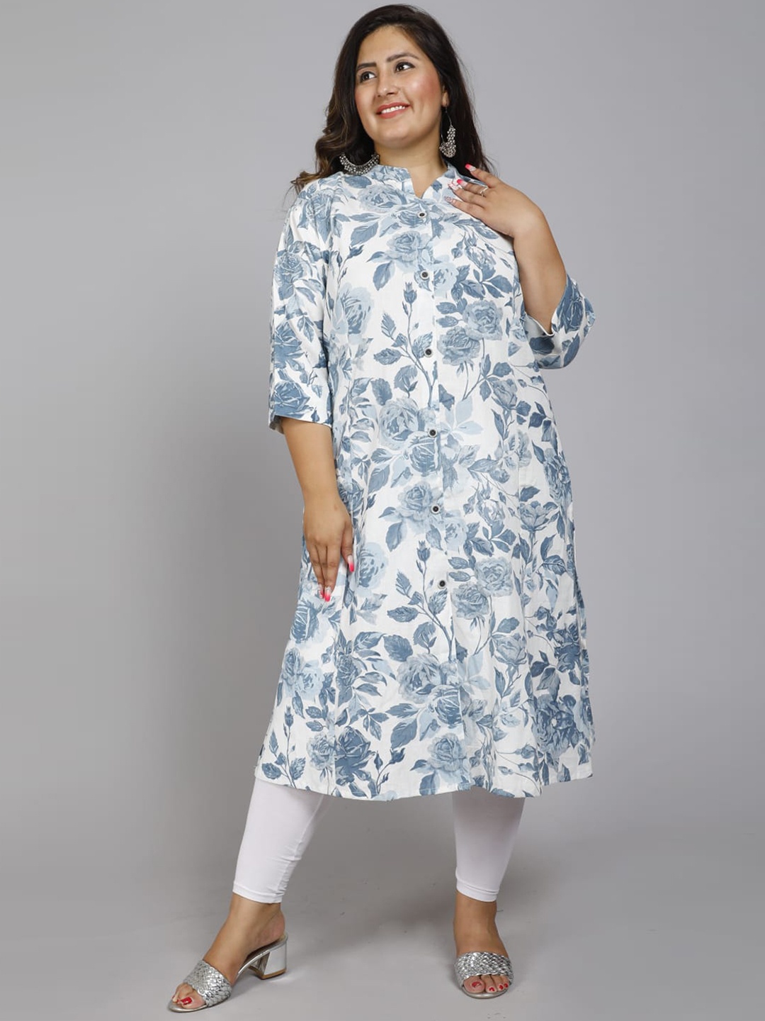 

PNEHA Women White Floral Printed Floral Kurta