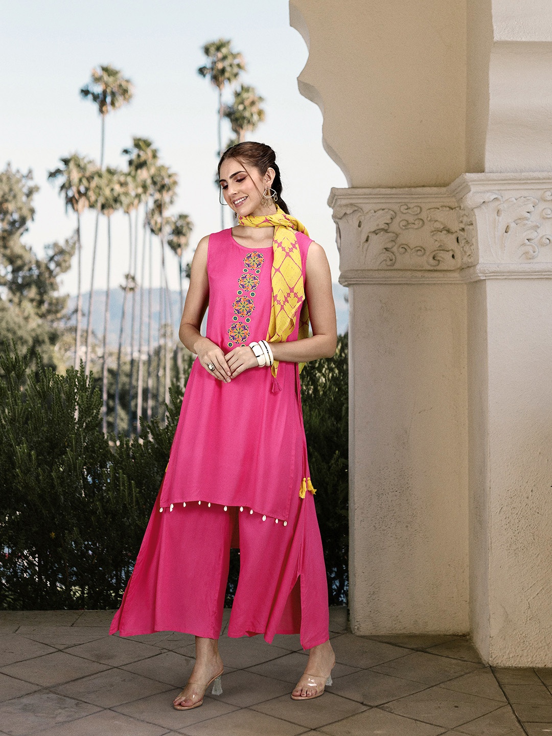 

Sangria Women Yoke Embroidered Kurta & Solid Palazzos with Dyed Scarf, Pink