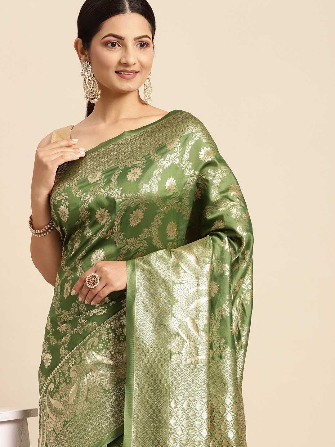 

flaher Green & Golden Ethnic Motifs Art Silk Kanjeevaram Saree