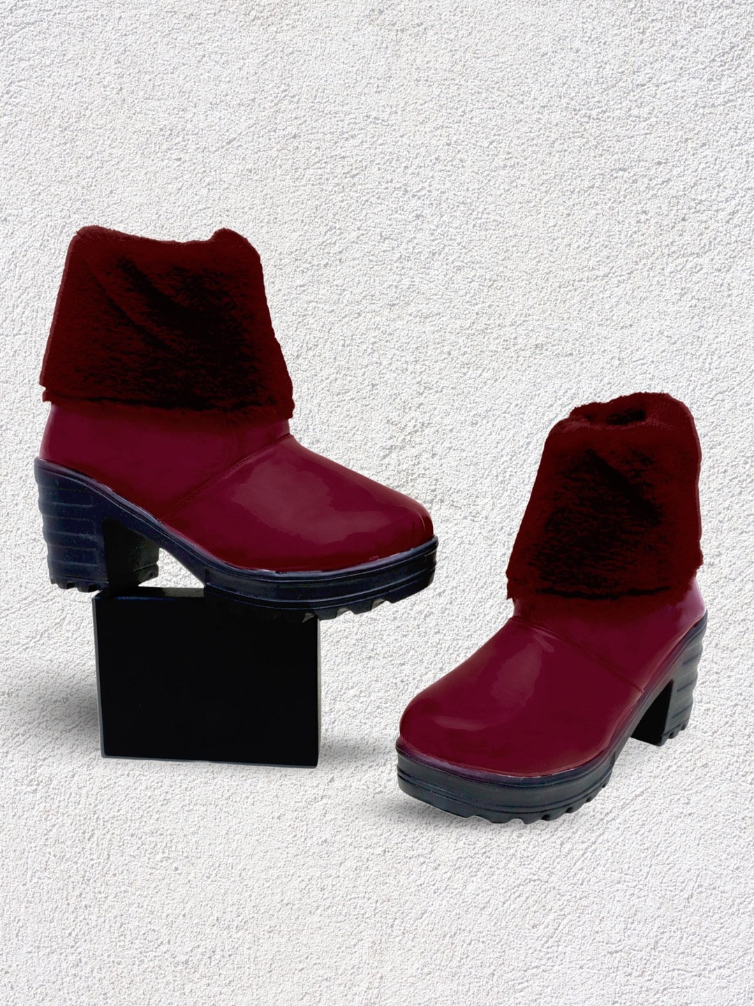 

DChica Girls Maroon Solid PU Winter Boots With Heels