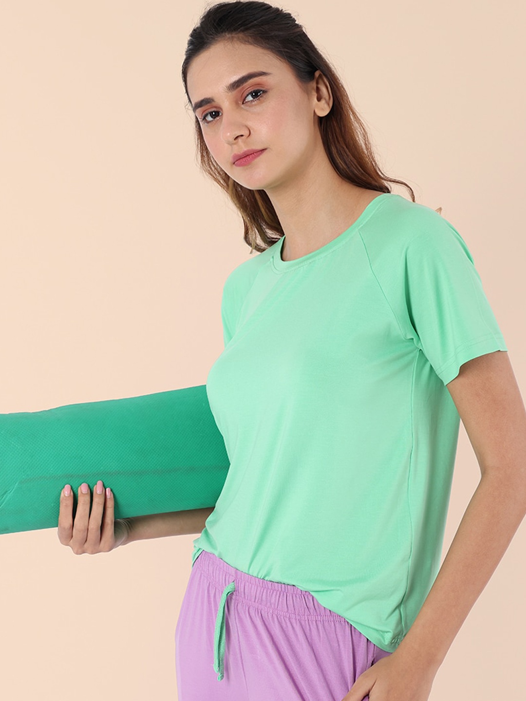 

Nite Flite Women Green & Purple Solid Night suit 31006A_L
