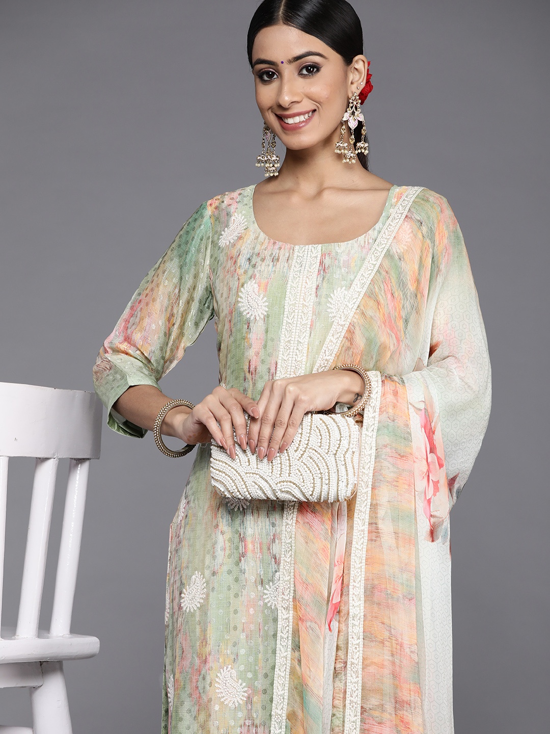 

Libas Women Green Paisley Embroidered Thread Work Kurta with Trousers & With Dupatta