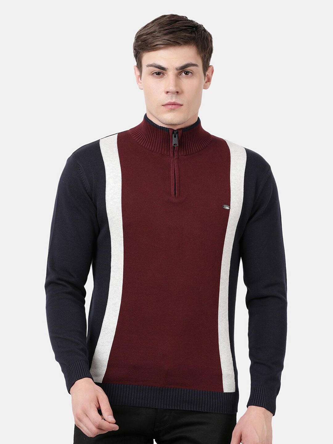 

t-base Men Maroon & Navy Blue Colourblocked Pullover