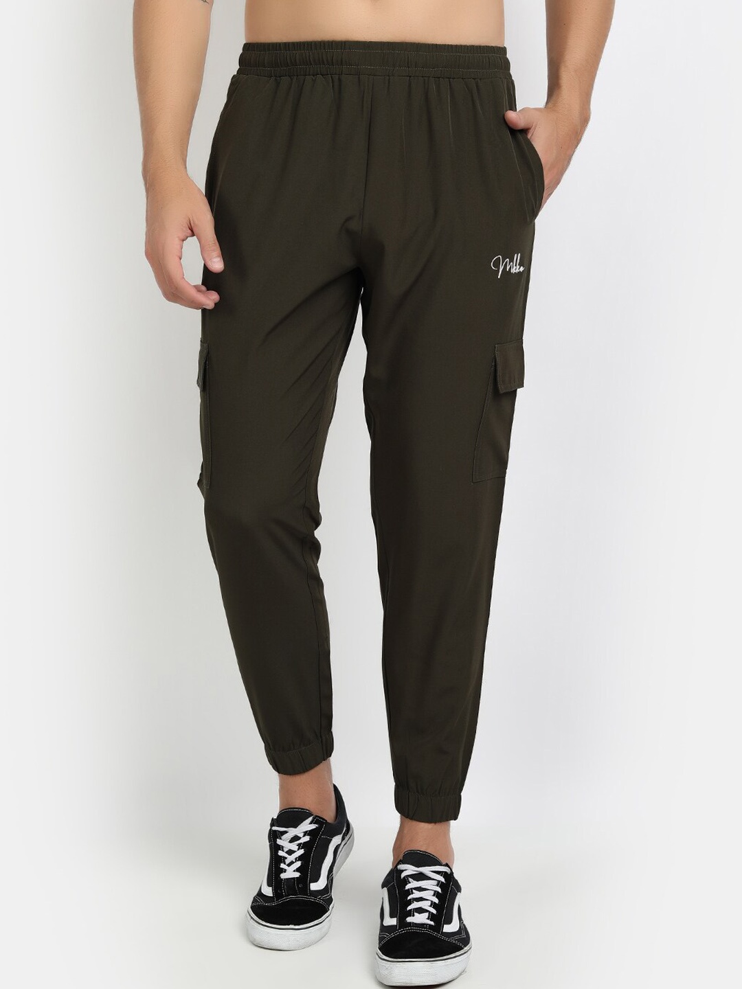 

MKKO Men Olive Green Solid Track Pants