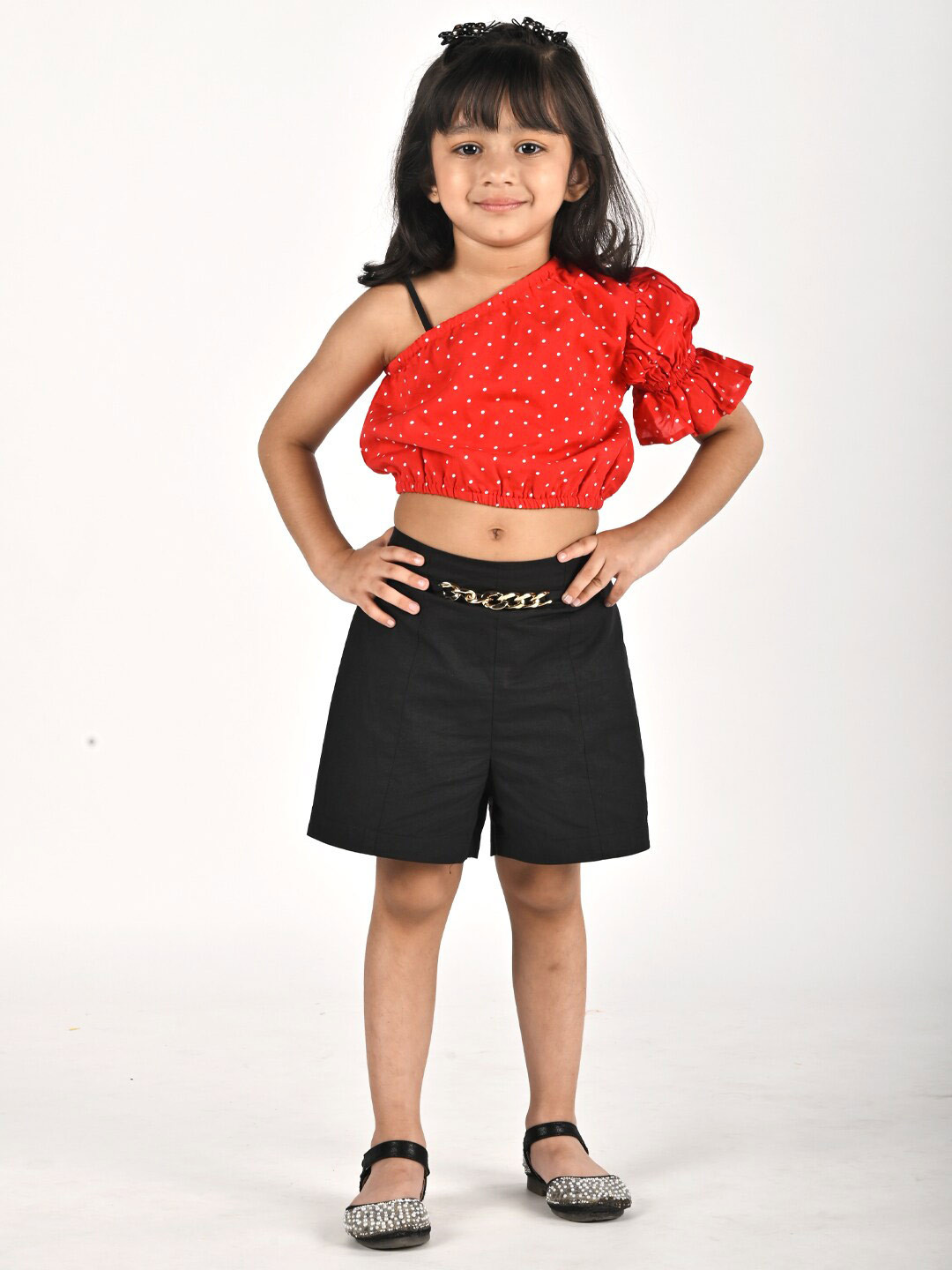 

Beyabella Girls Red & Black Printed Top with Shorts