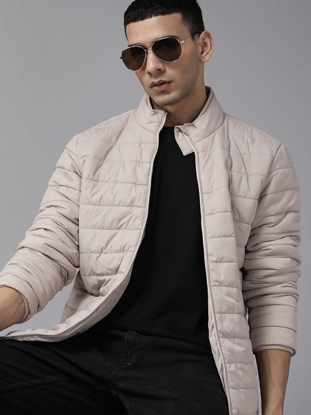 

Roadster Men Beige Solid Padded Jacket