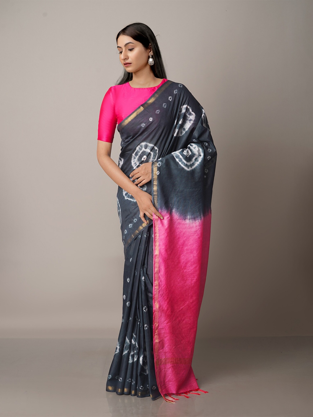

Unnati Silks Grey & Pink Batik Zari Silk Cotton Chanderi Saree