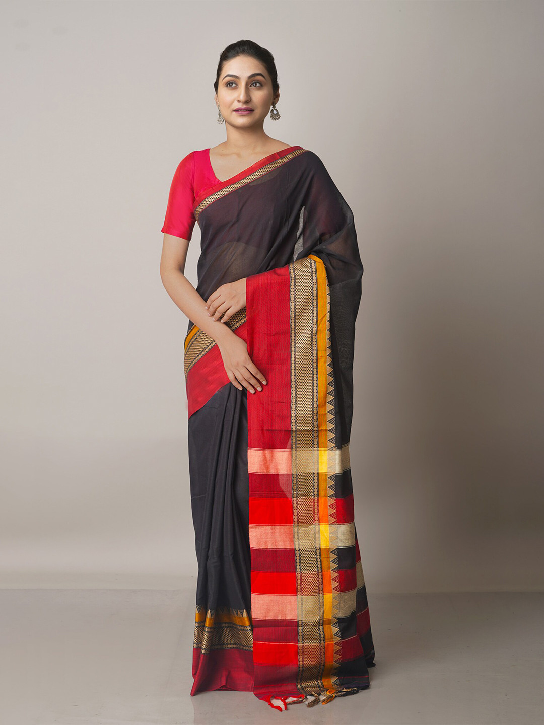 

Unnati Silks Black & Red Woven Design Pure Cotton Narayan Peth Saree