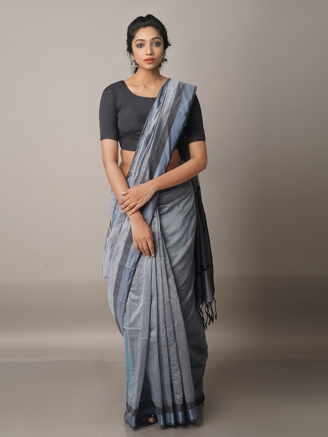 

Unnati Silks Grey Silk Cotton Chanderi Saree