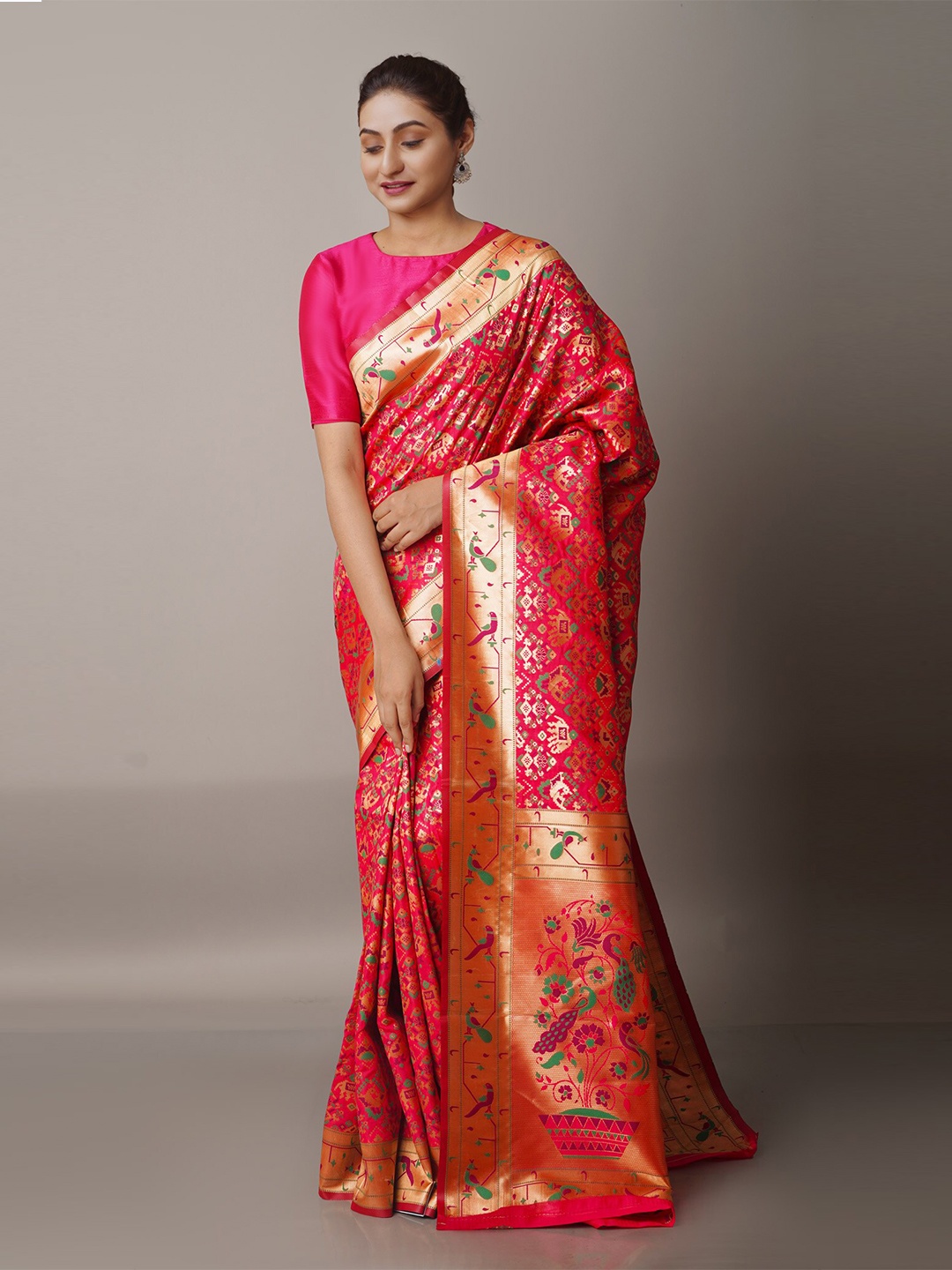 

Unnati Silks Pink & Gold-Toned Woven Design Zari Silk Blend Paithani Saree