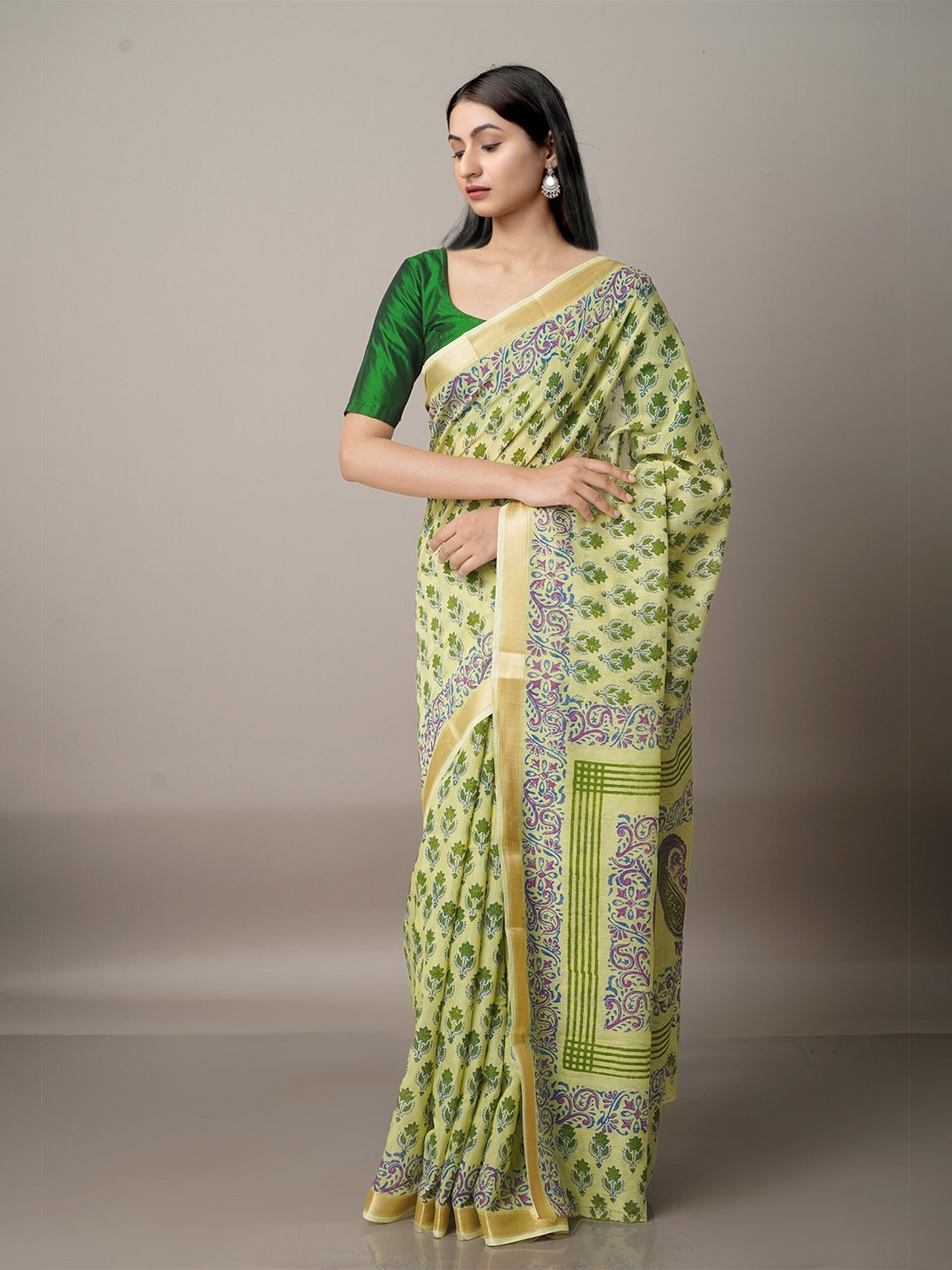 

Unnati Silks Green & Gold-Toned Ethnic Motifs Zari Silk Cotton Chanderi Saree