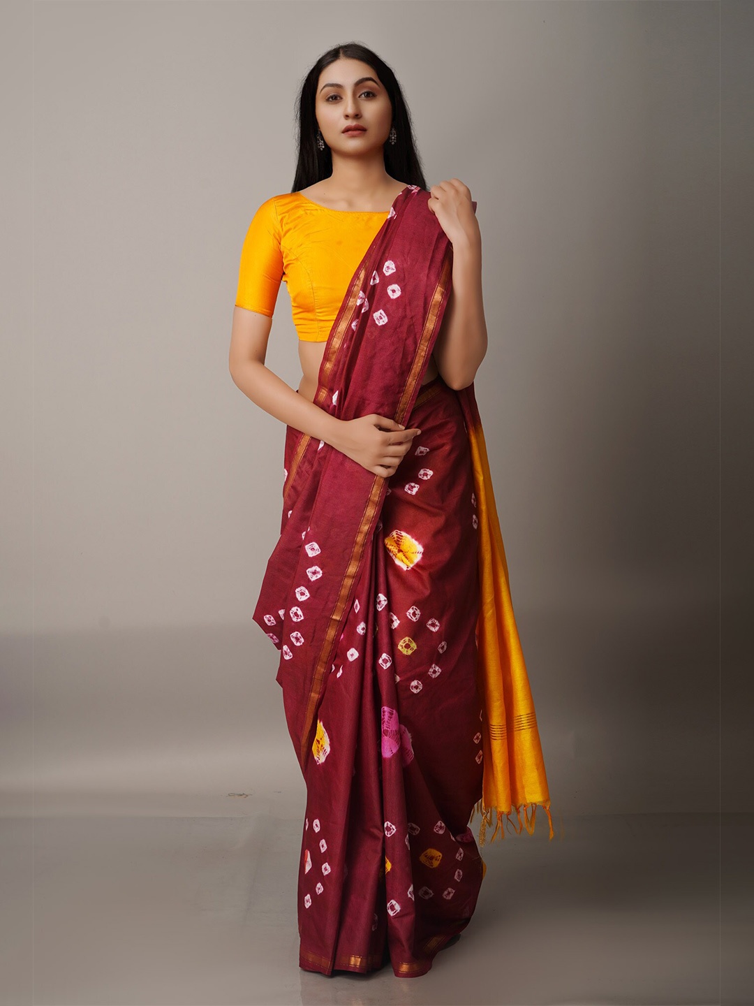 

Unnati Silks Maroon & White Batik Zari Silk Cotton Chanderi Saree