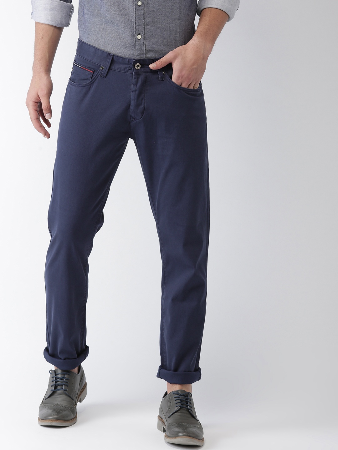 

Tommy Hilfiger Men Blue Sancton Slim Fit Solid Chinos