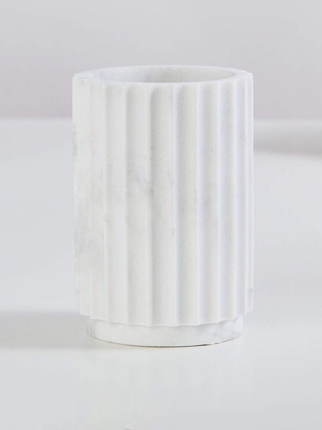 

Home Centre White Solid Bath Tumbler