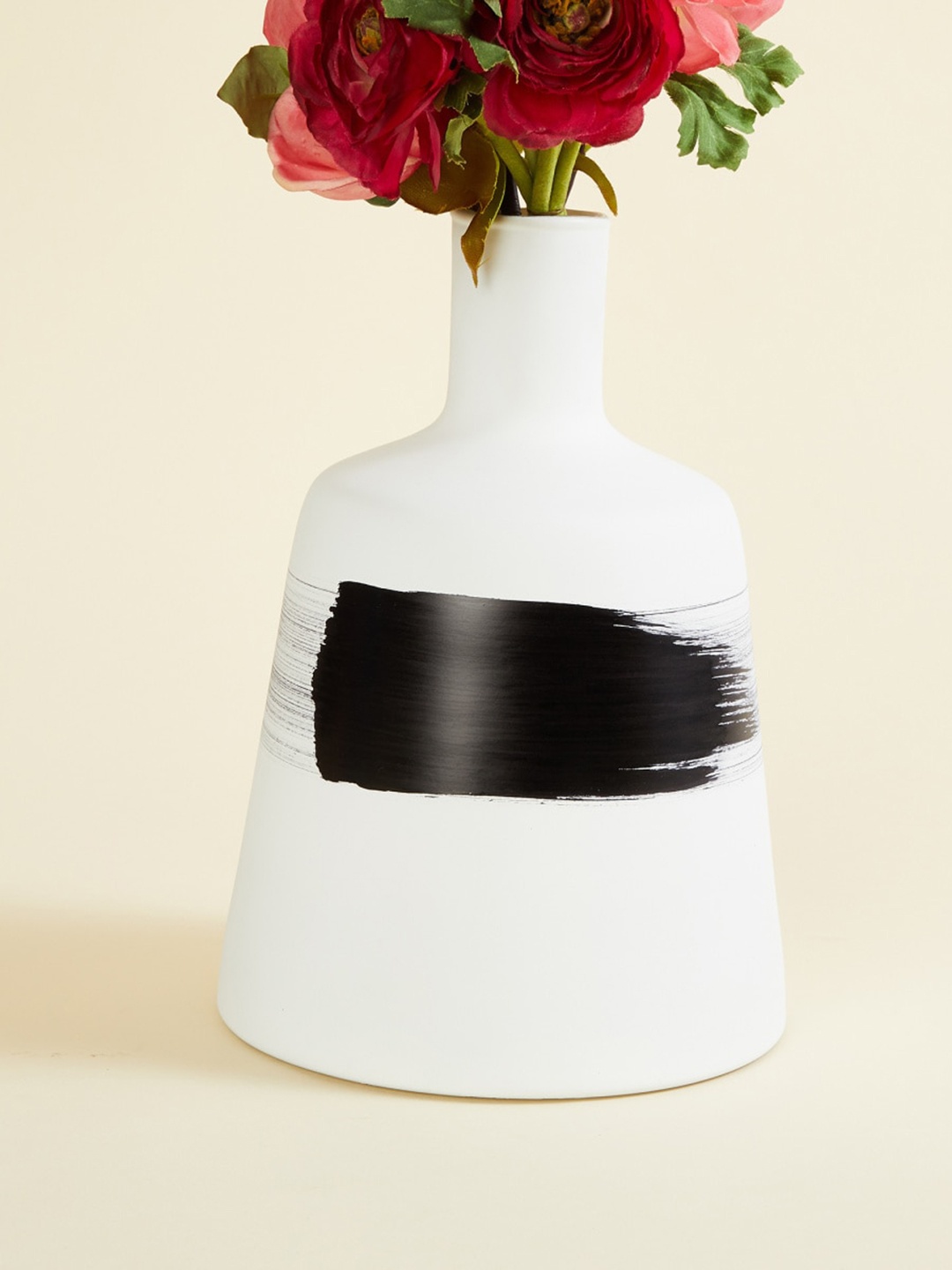 

Home Centre White Printed Narrow Mouth Vase