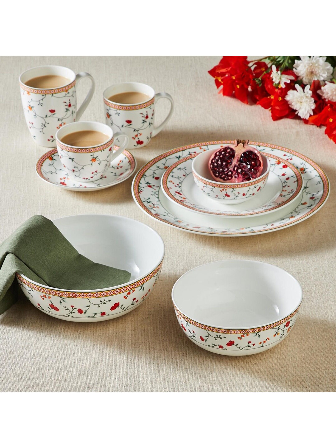 

Home Centre White & Red Red Red Printed Bone China Glossy Mugs Set of Cups and Mugs