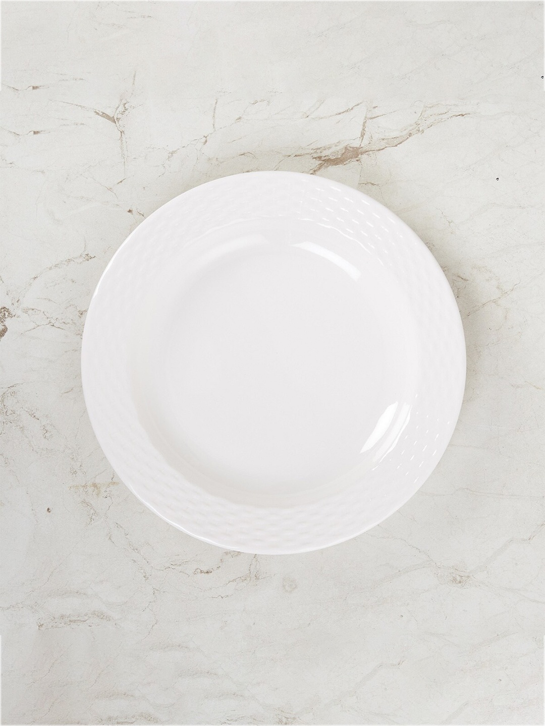 

Home Centre White & 1 Pieces Melamine Plates