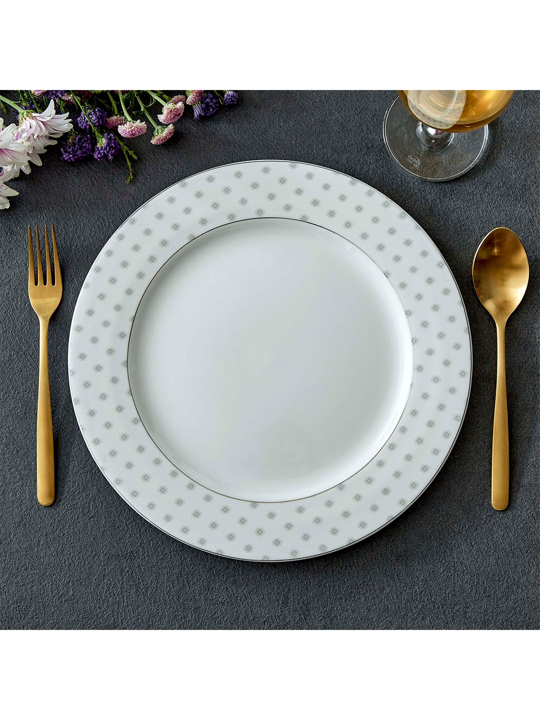 

Home Centre White & Grey 1 Pieces Printed Bone China Glossy Plates