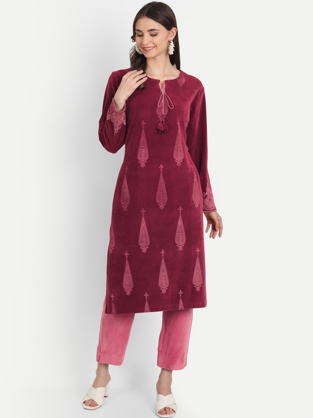 

HK colours of fashion Women Burgundy & Pink Paisley Printed Velvet Kurta with Trouser Set