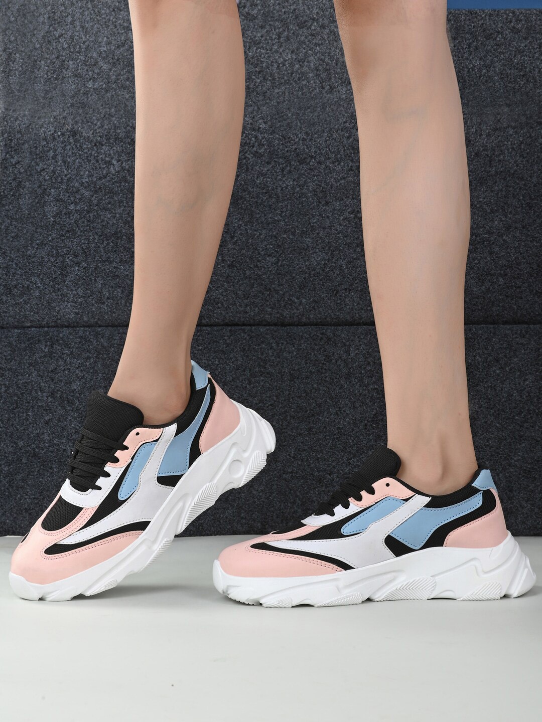 

Layasa Women Pink Colourblocked Sneakers