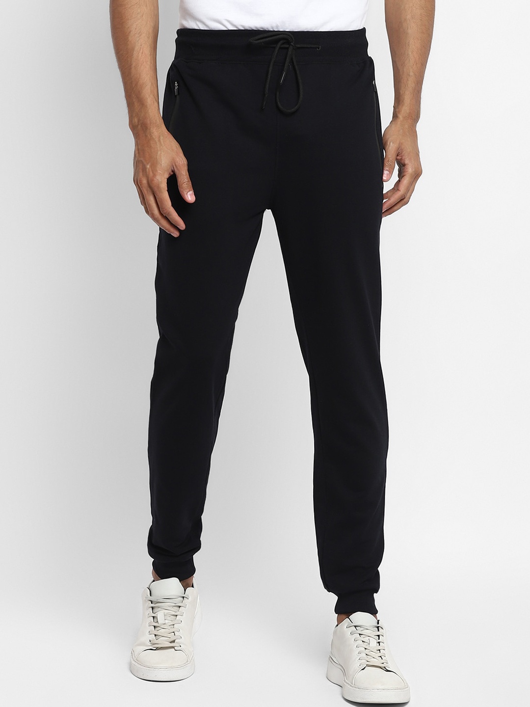 

Turtle Men Navy Blue Solid Relaxed-Fit Joggers