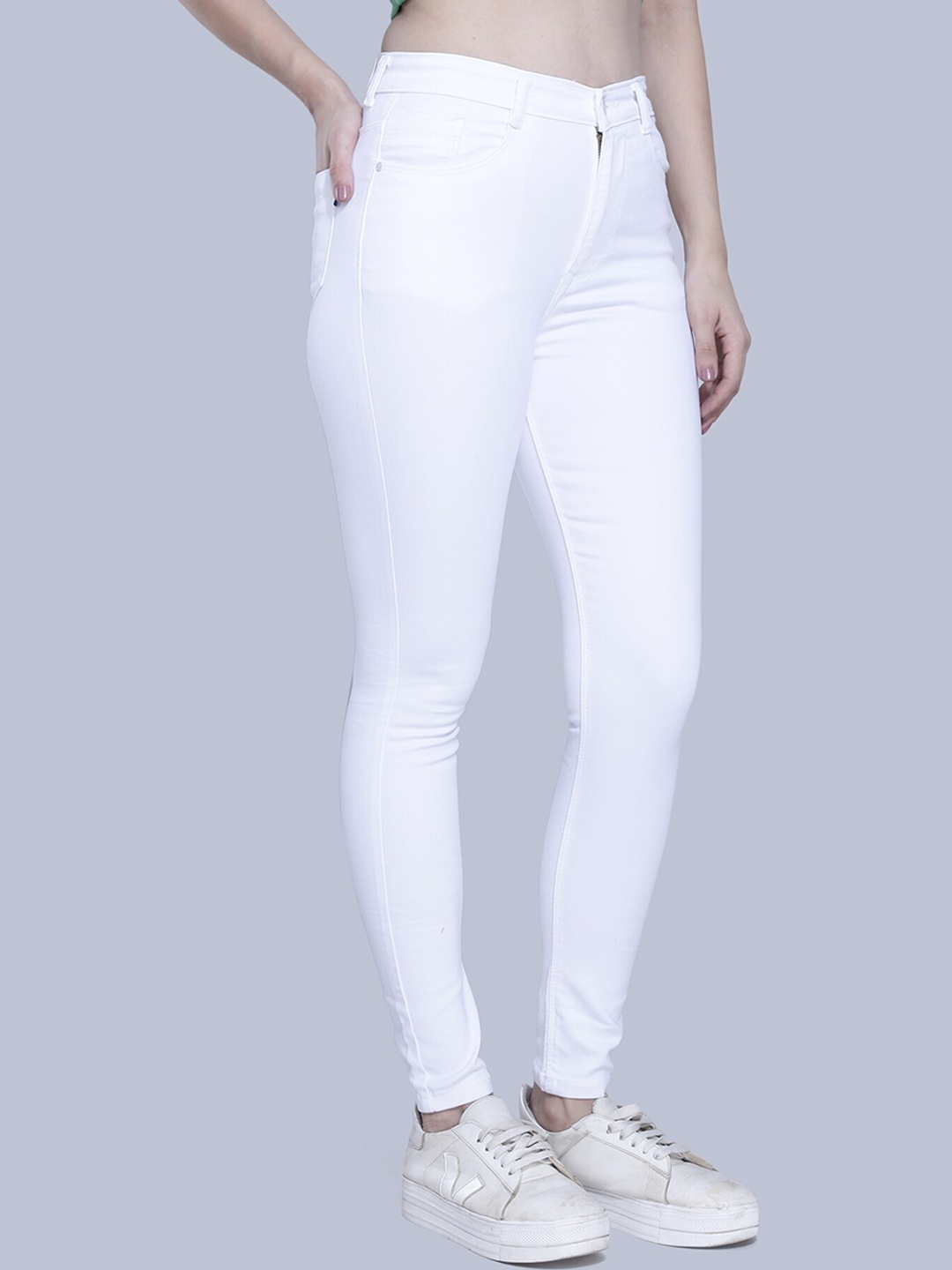 

FCK-3 Women White Classic High-Rise Slash Knee Stretchable Jeans